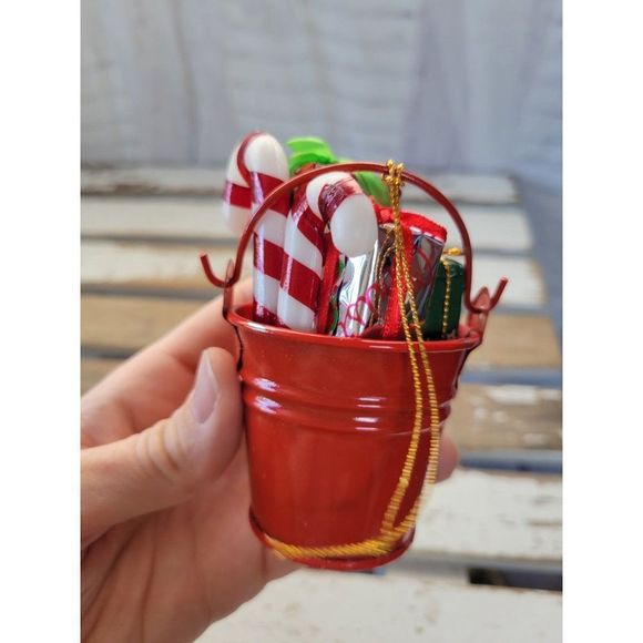 Bucket pale red presents candy cane homemade ornament Xmas tree - Picture 3 of 7